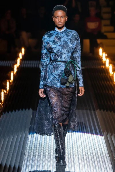 Look 47